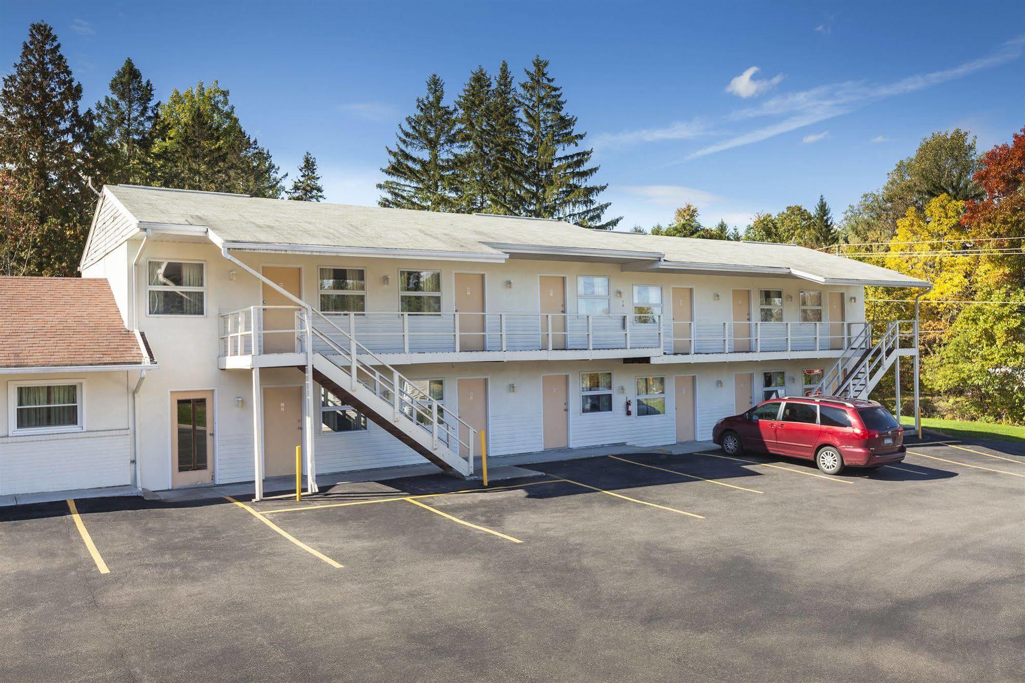 The Springwater Inn Ithaca Exterior photo